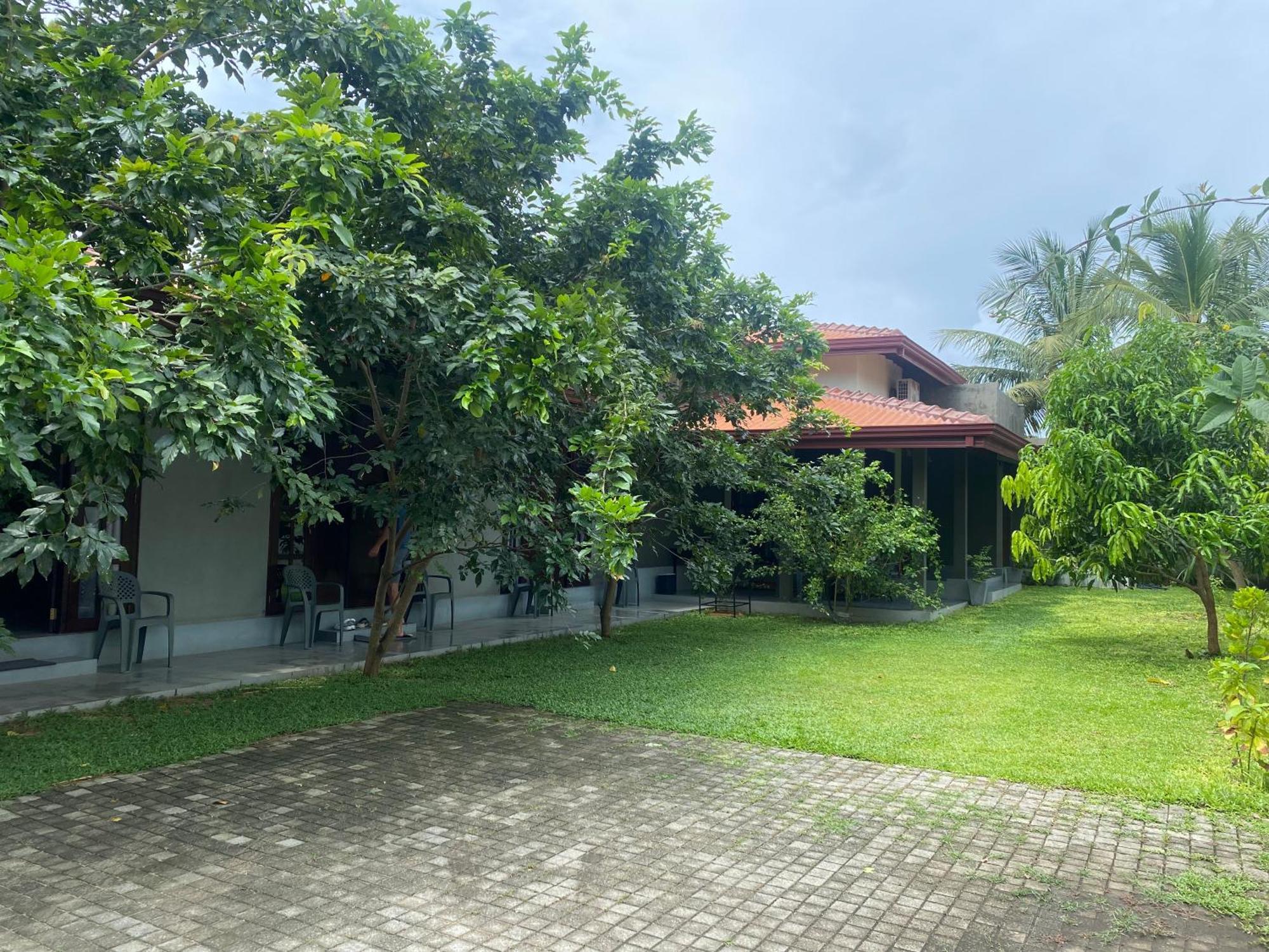 Negombo 146 Homestay Exterior photo